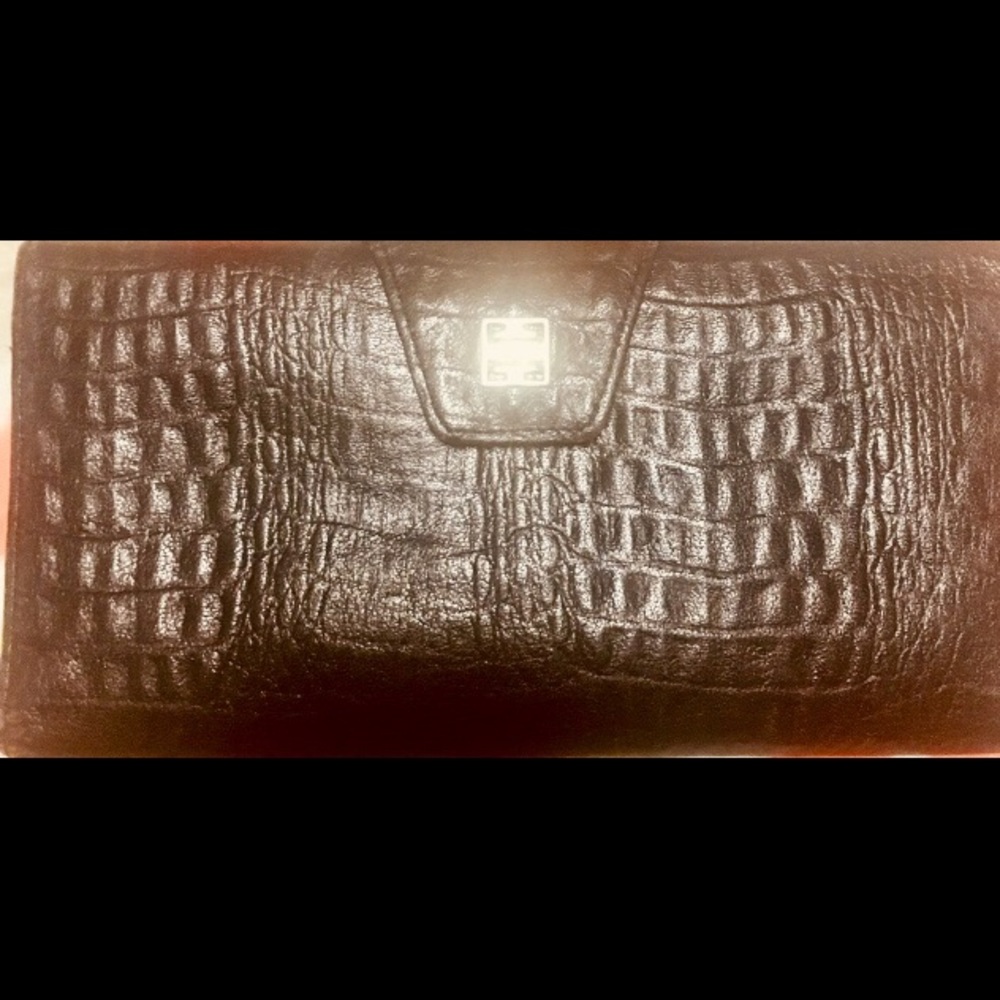 Vintage Givanchy wallet!!! Authentic